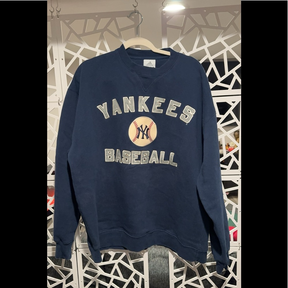 Vintage Adidas New York Yankees crewneck